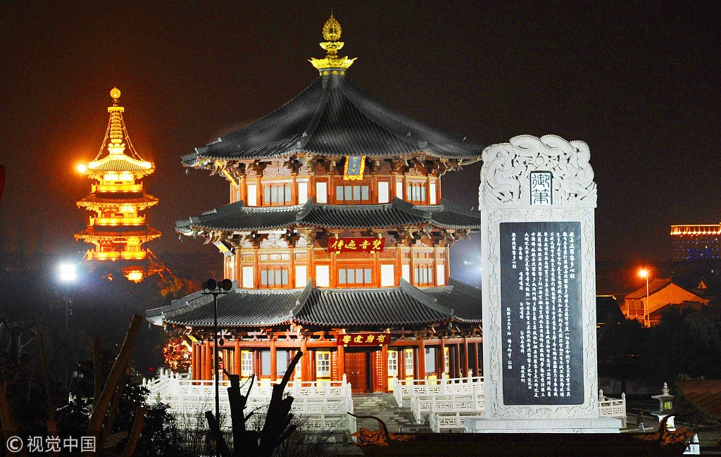 江苏苏州 寒山寺在峨眉山祈福之余,登顶峨眉山也是春节一大玩法.