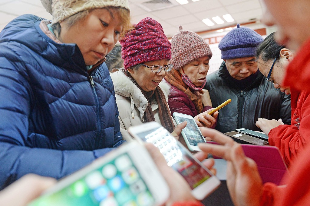 老年人并非"人口负担,而是一座有待开发的"金矿"