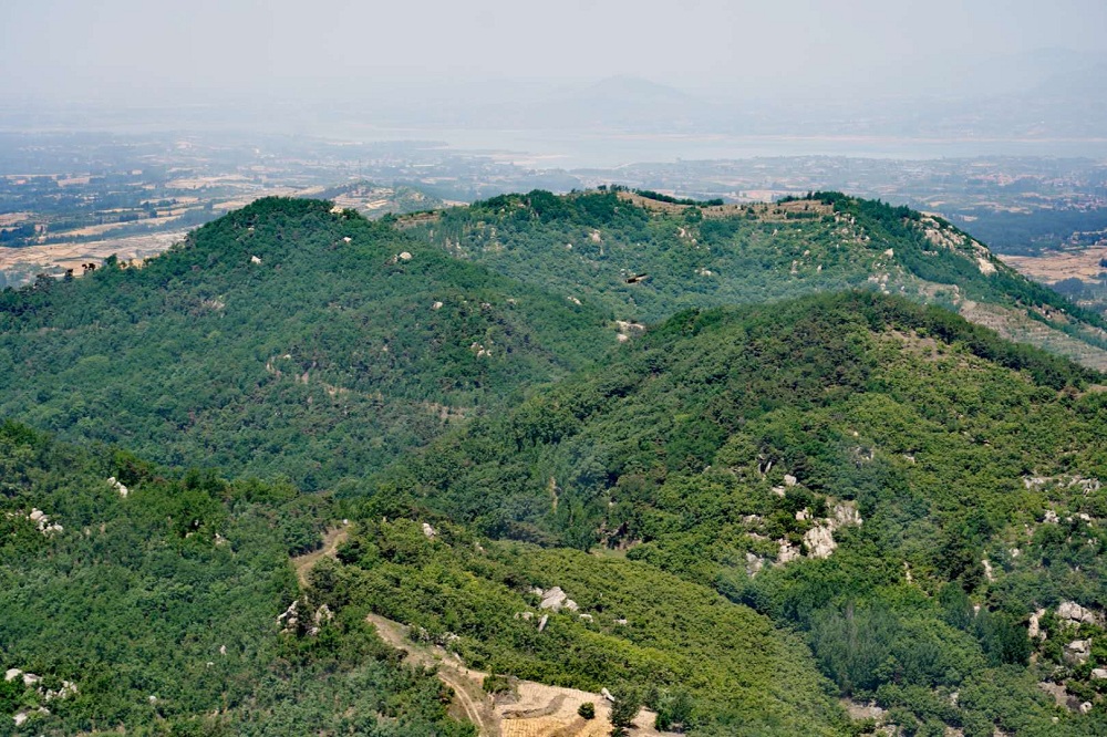 新京报记者 王巍 摄孟良崮山下,有一座"孟良崮战役纪念馆,这里是著名