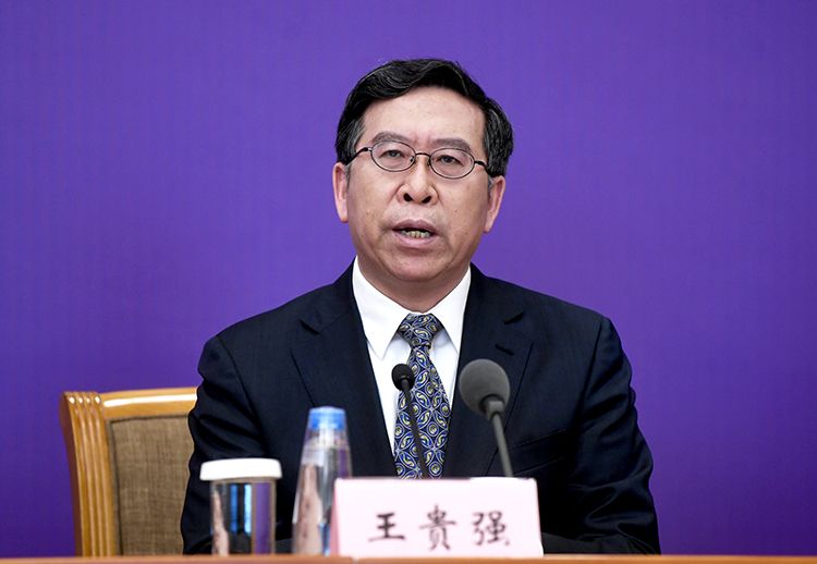 国家卫健委:援鄂医疗队已撤离1.2万名医务人员