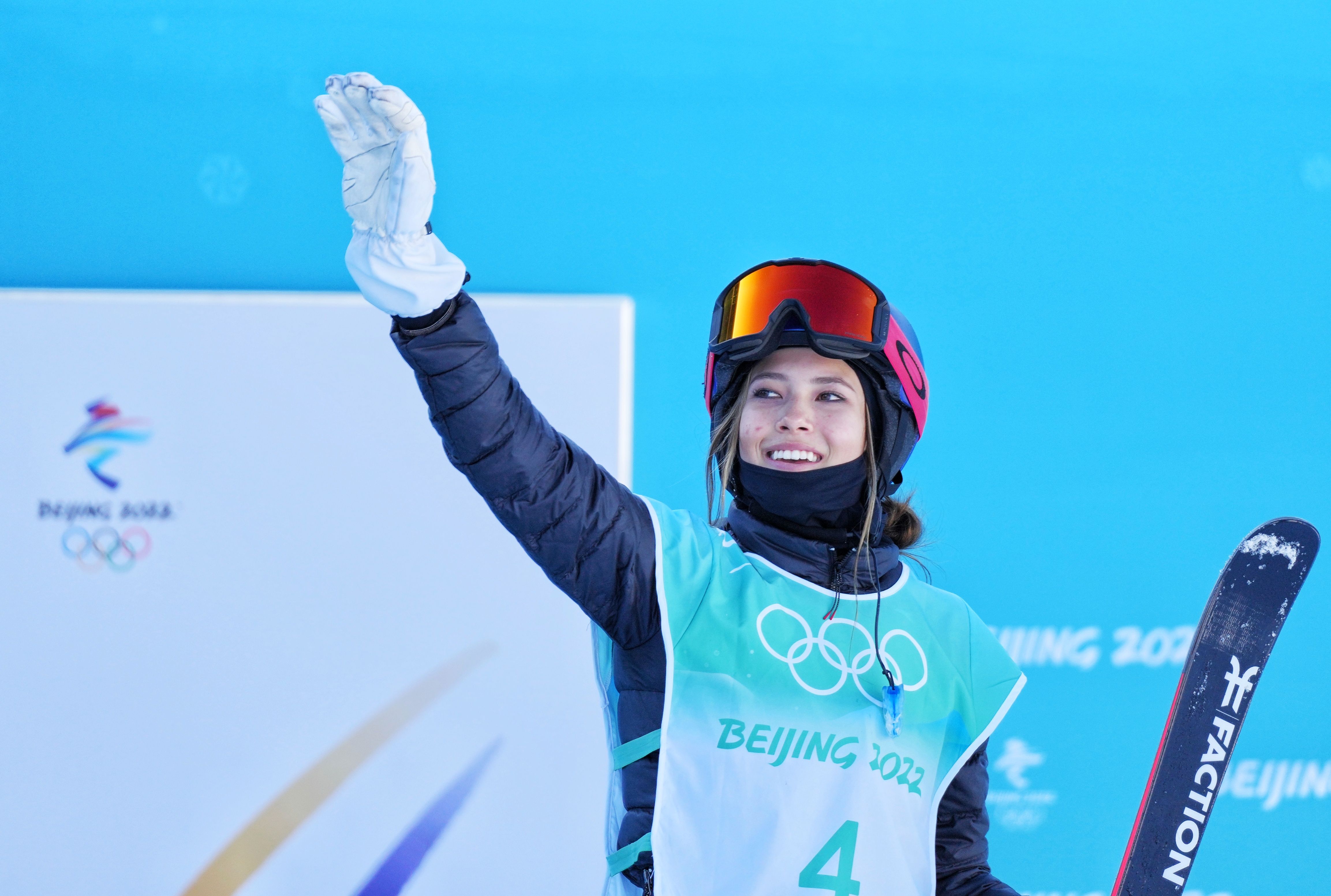 金牌谷爱凌自由式滑雪女子大跳台超级完美