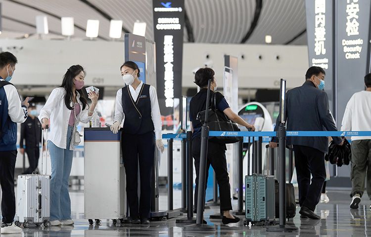 大兴机场做好国庆期间疫情防控保障旅客出行安心