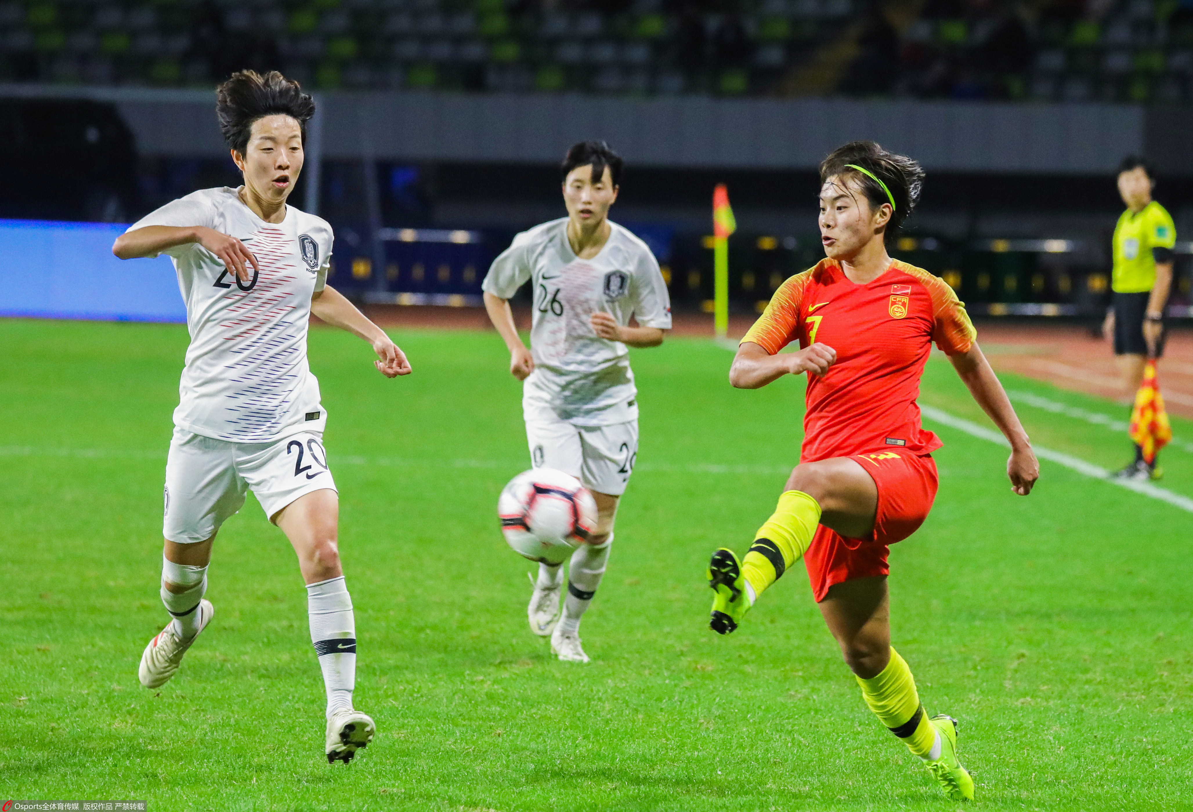 中國女足獲2019年首冠賈秀全滿意冬訓成果