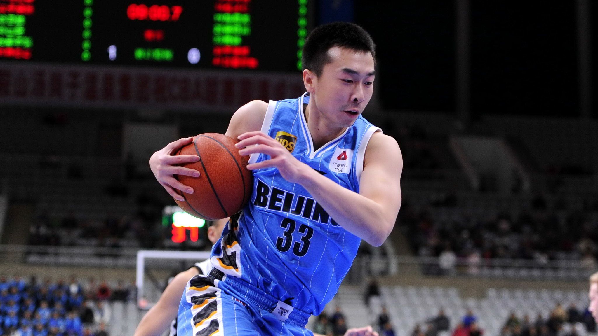 首钢防守大闸回归雅尼斯称不能全靠王骁辉