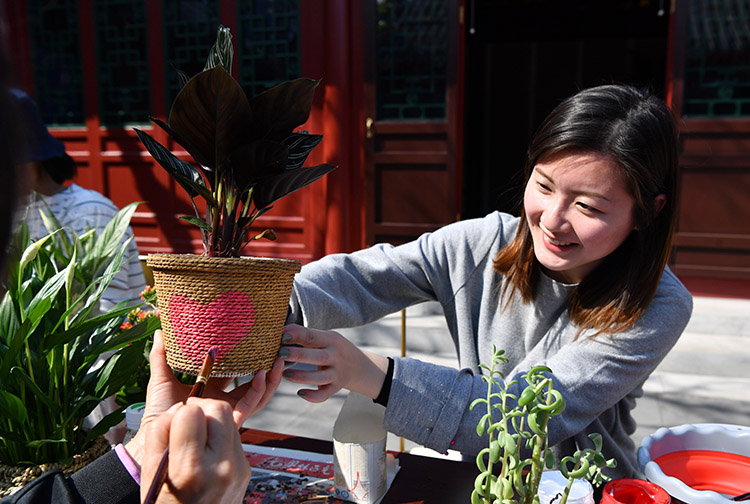 在景观设计专家,中央美术学院侯晓蕾老师的指导下,居民和设计师