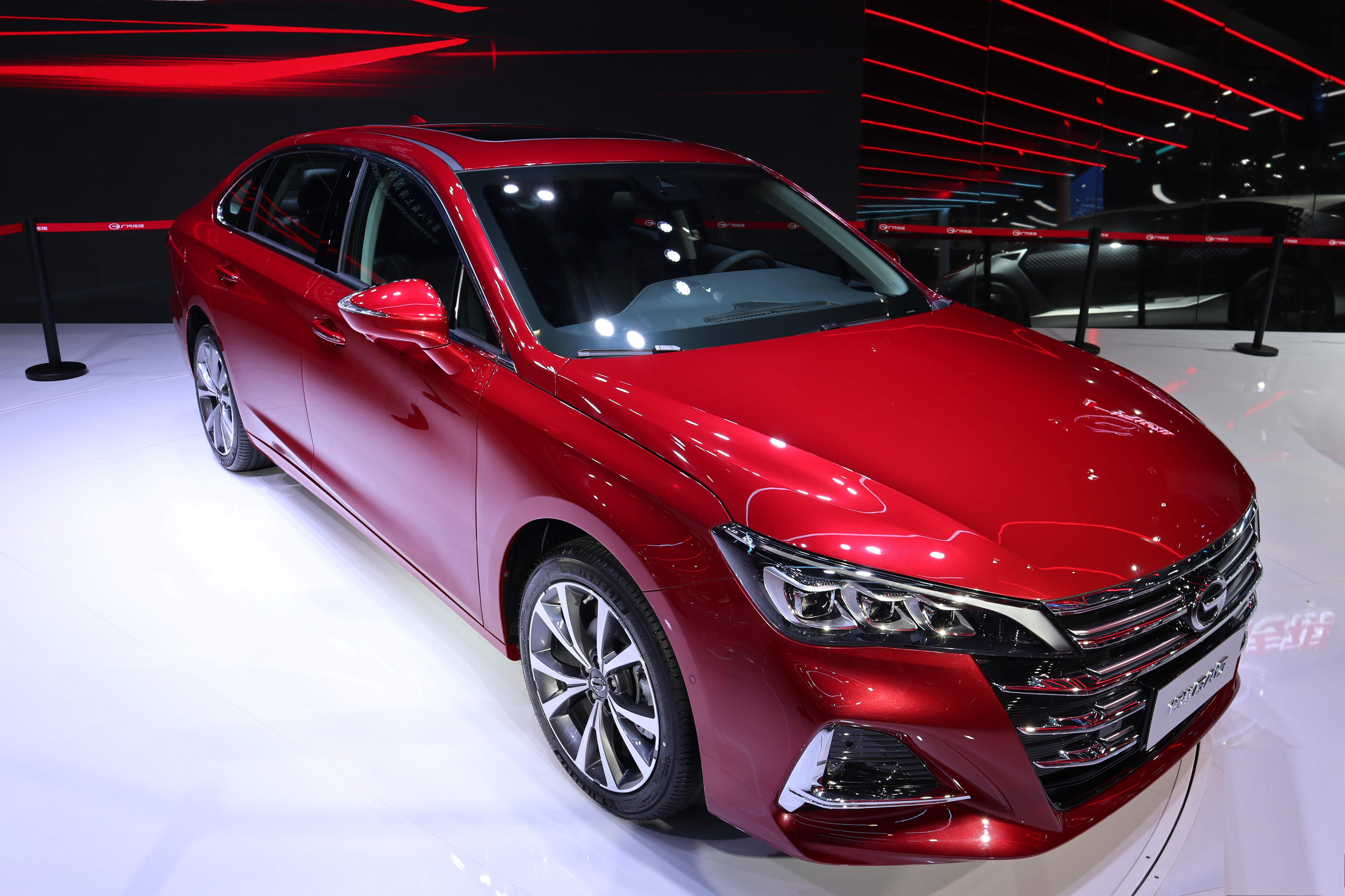 广汽entranze,全新传祺ga6亮相上海车展