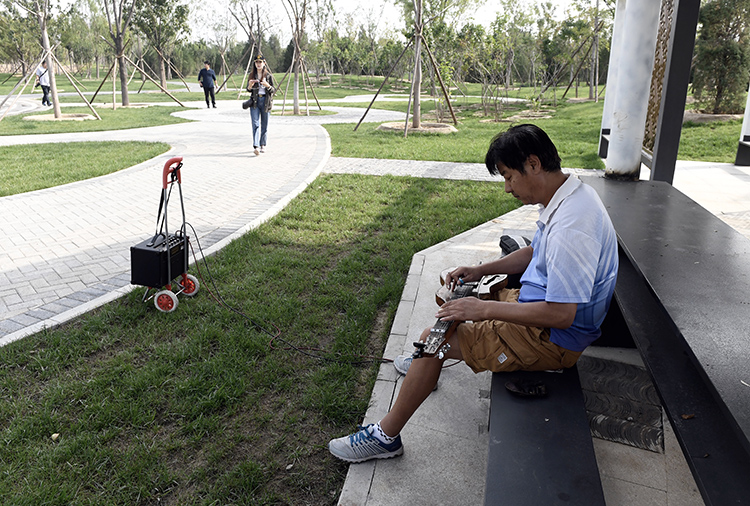 朝阳小武基公园开放 老旧厂房华丽转型|组图