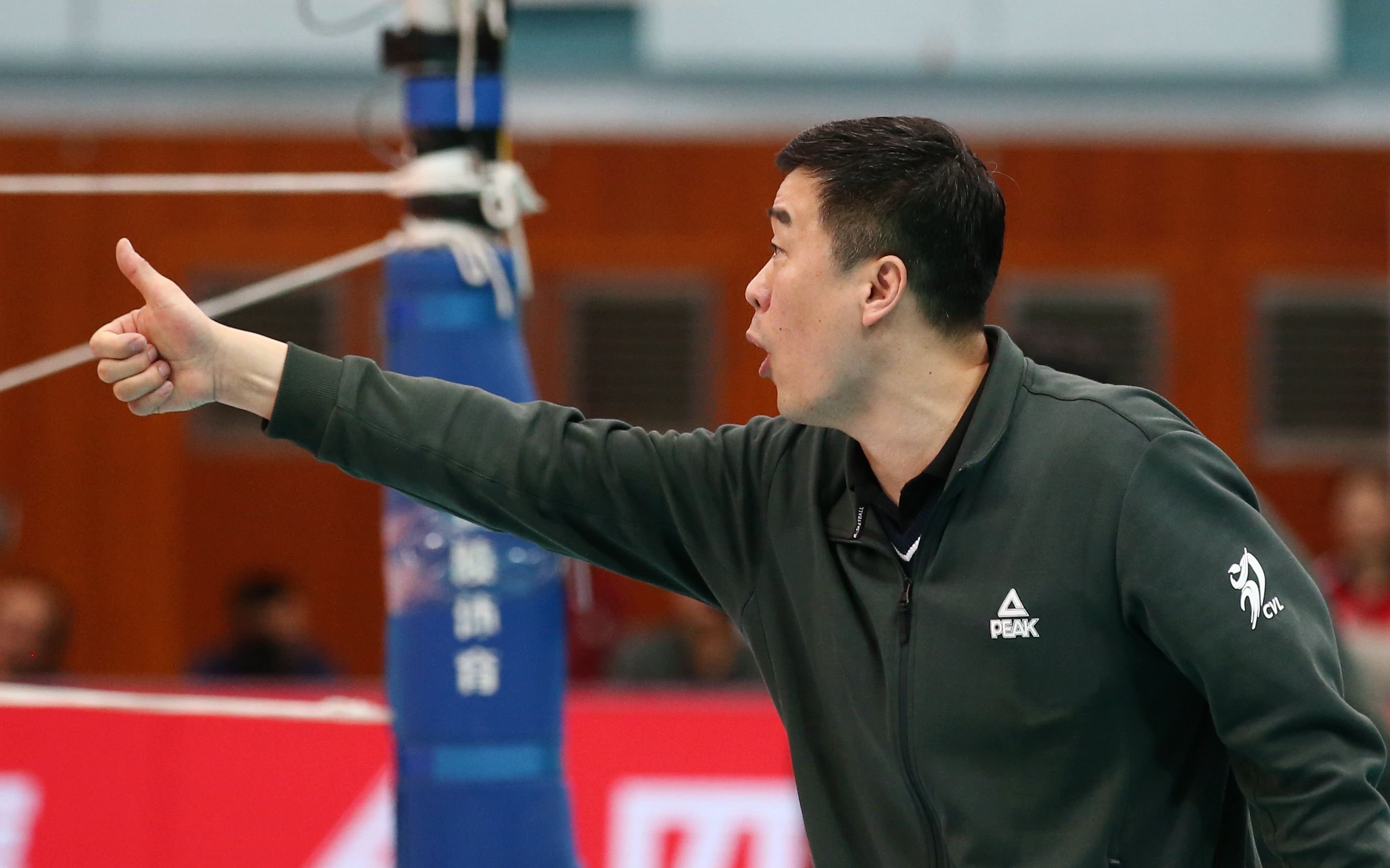 视频|北京女排3比0胜福建,张建章让14名队员都上了