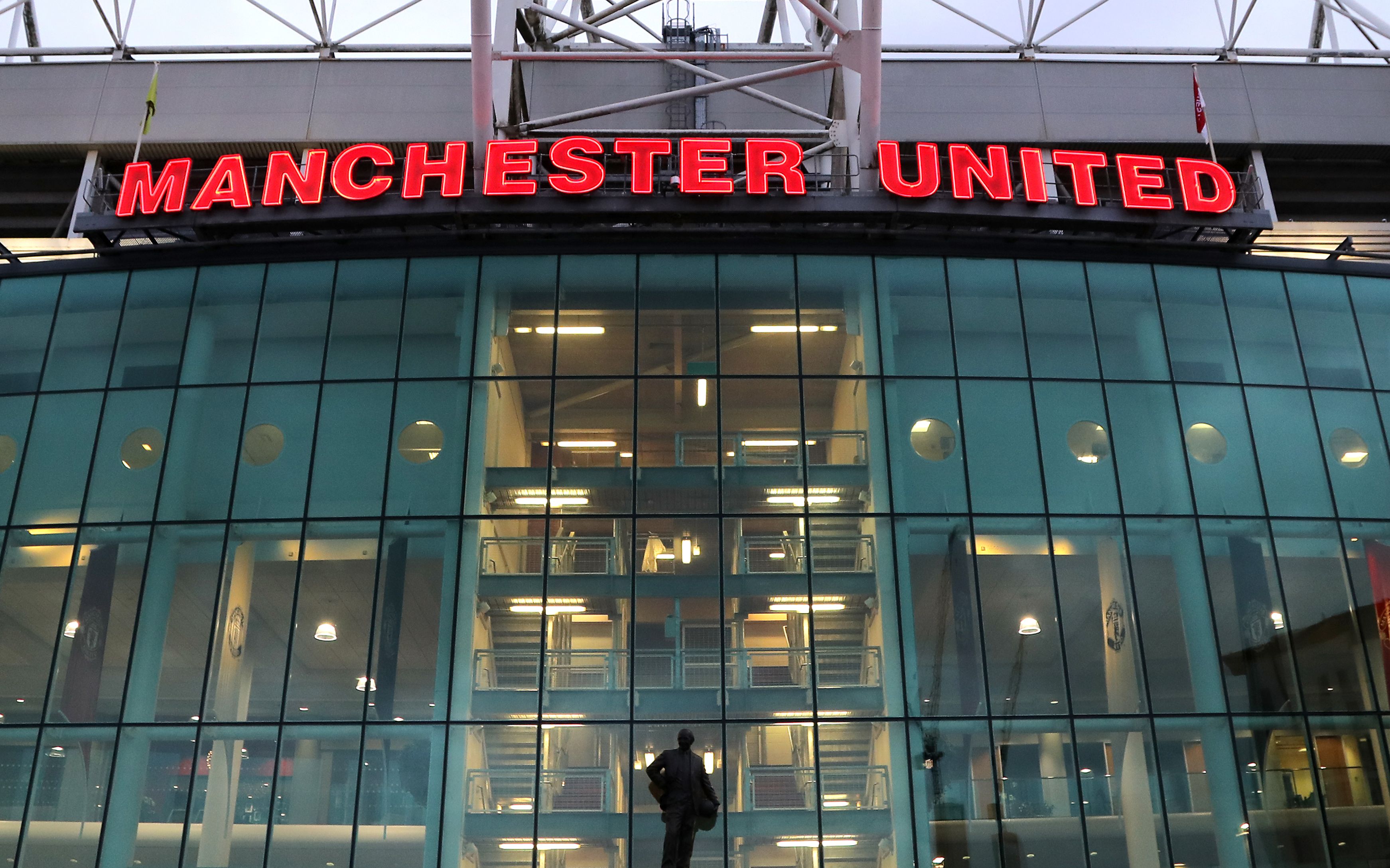 豪横曼联疫情期间全员工资全额照发