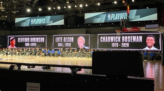 NBA“铁人”罗宾逊离世，开拓者赛前悼念他和“黑豹”