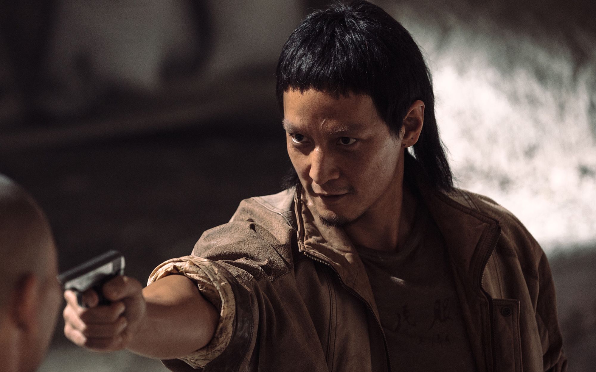 吴彦祖《除暴》造型灵感来自窦唯等摇滚老炮丨揭秘对于吴彦祖在片中的