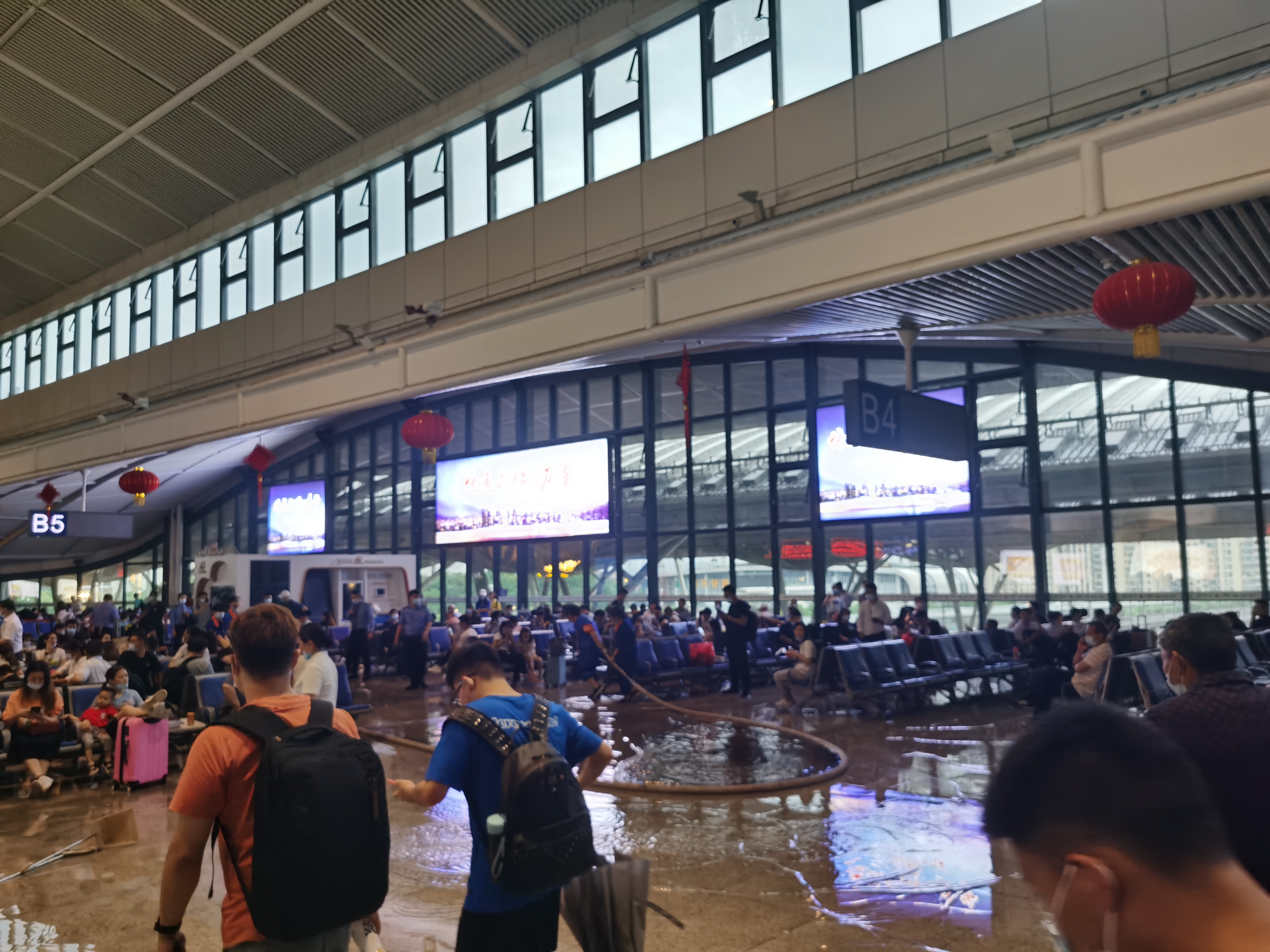 武汉火车站内部图片图片