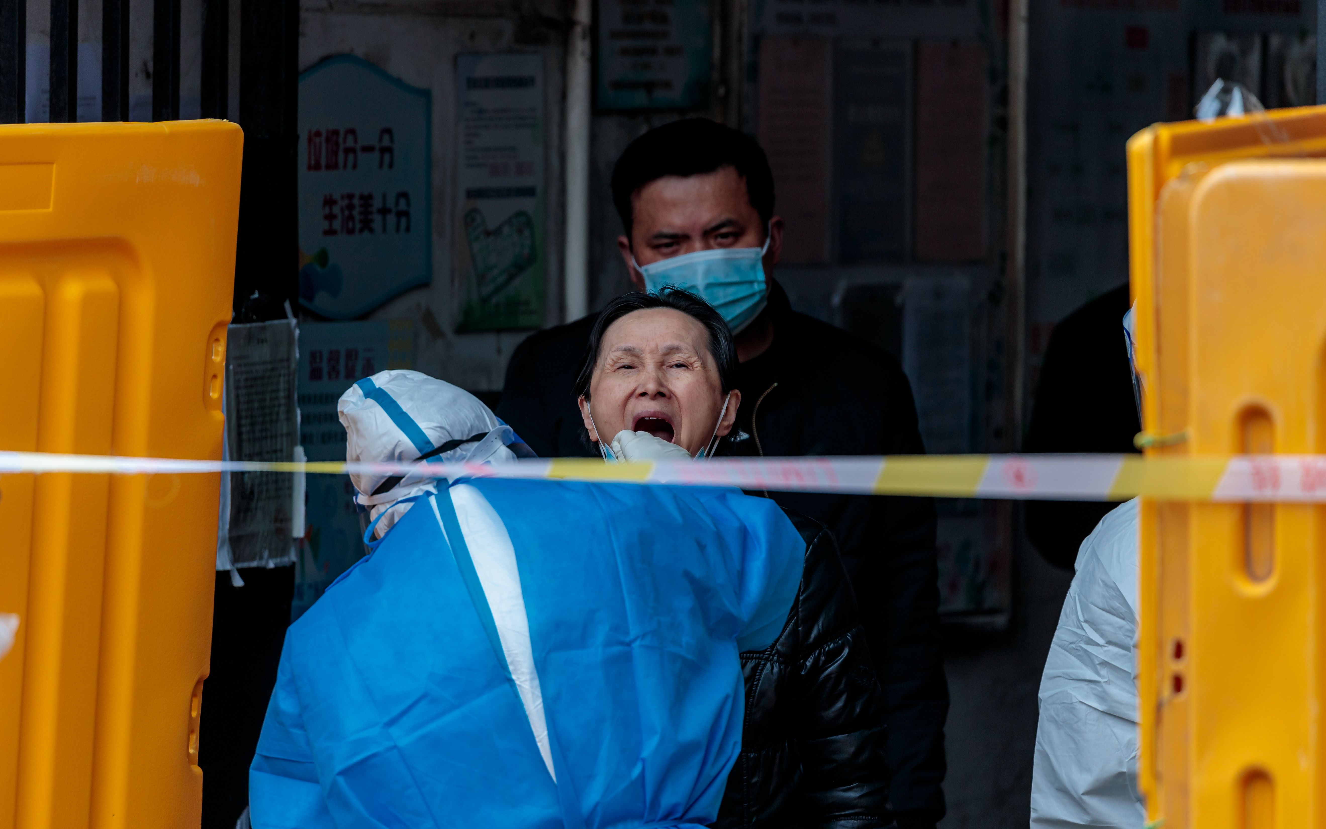 上海昨日增本土感染者4456人 超过吉林此轮疫情峰值
