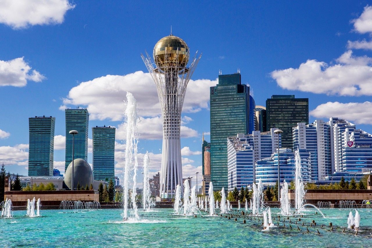 哈薩克斯坦首都為何再次改名？