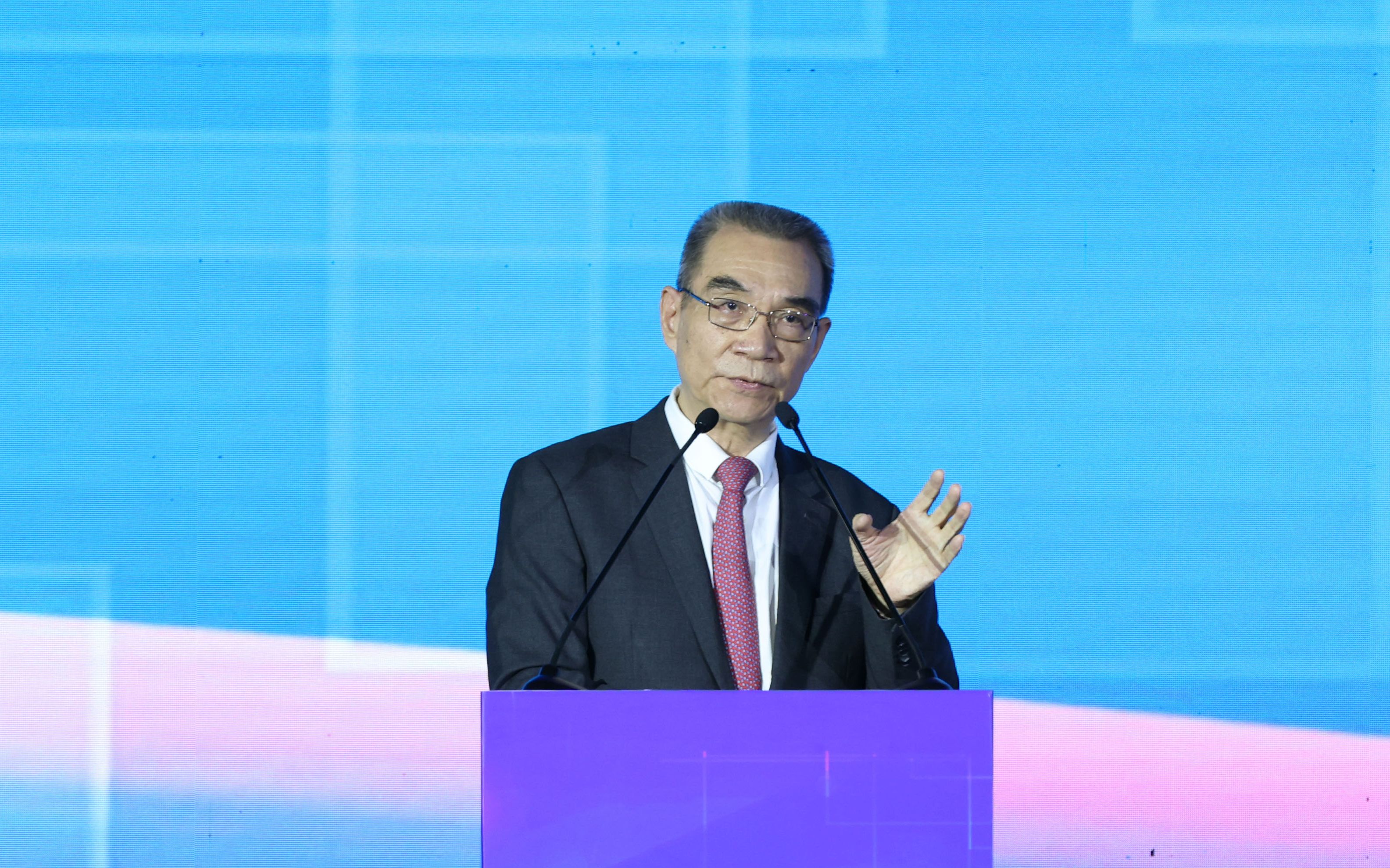 林毅夫 www.bjnews.com.cn