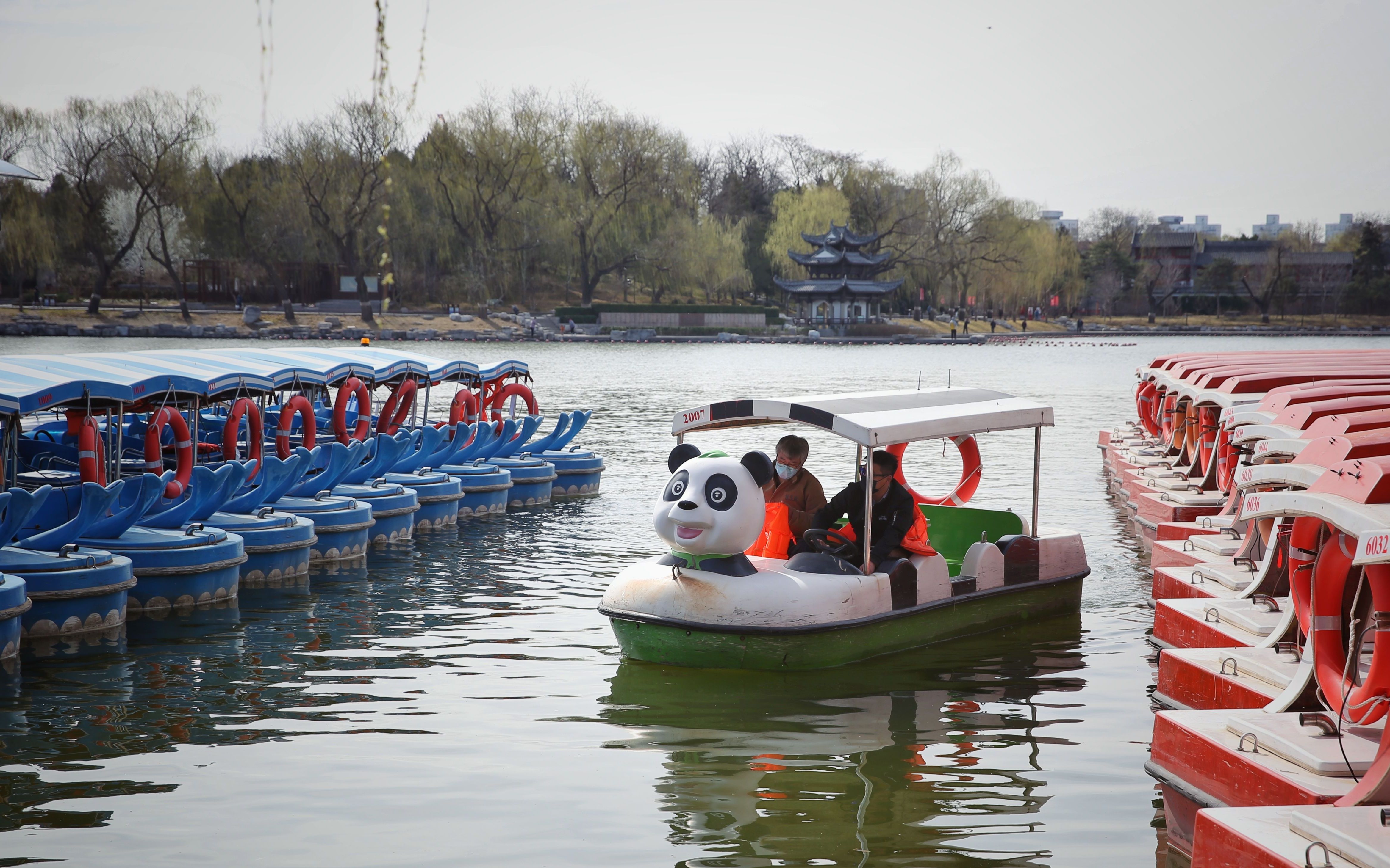 北京市属公园游船、香山公园索道暂停运营
