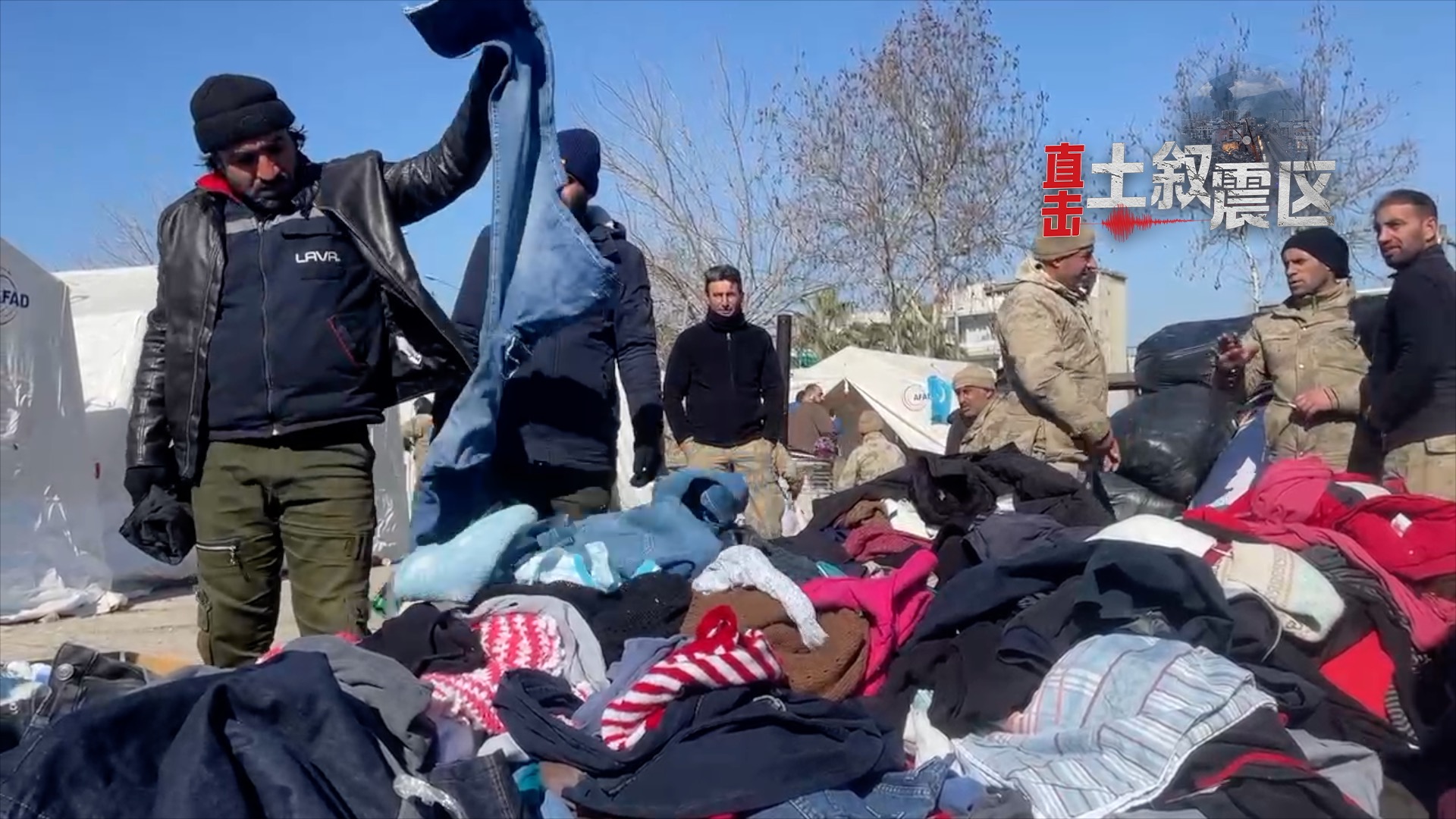 探訪土耳其重災區安置點：居民受贈衣被保暖 帳篷里外兩層可御寒