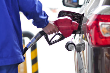 国内成品油零售限价再上调 加满一箱50升92号汽油将多花8元