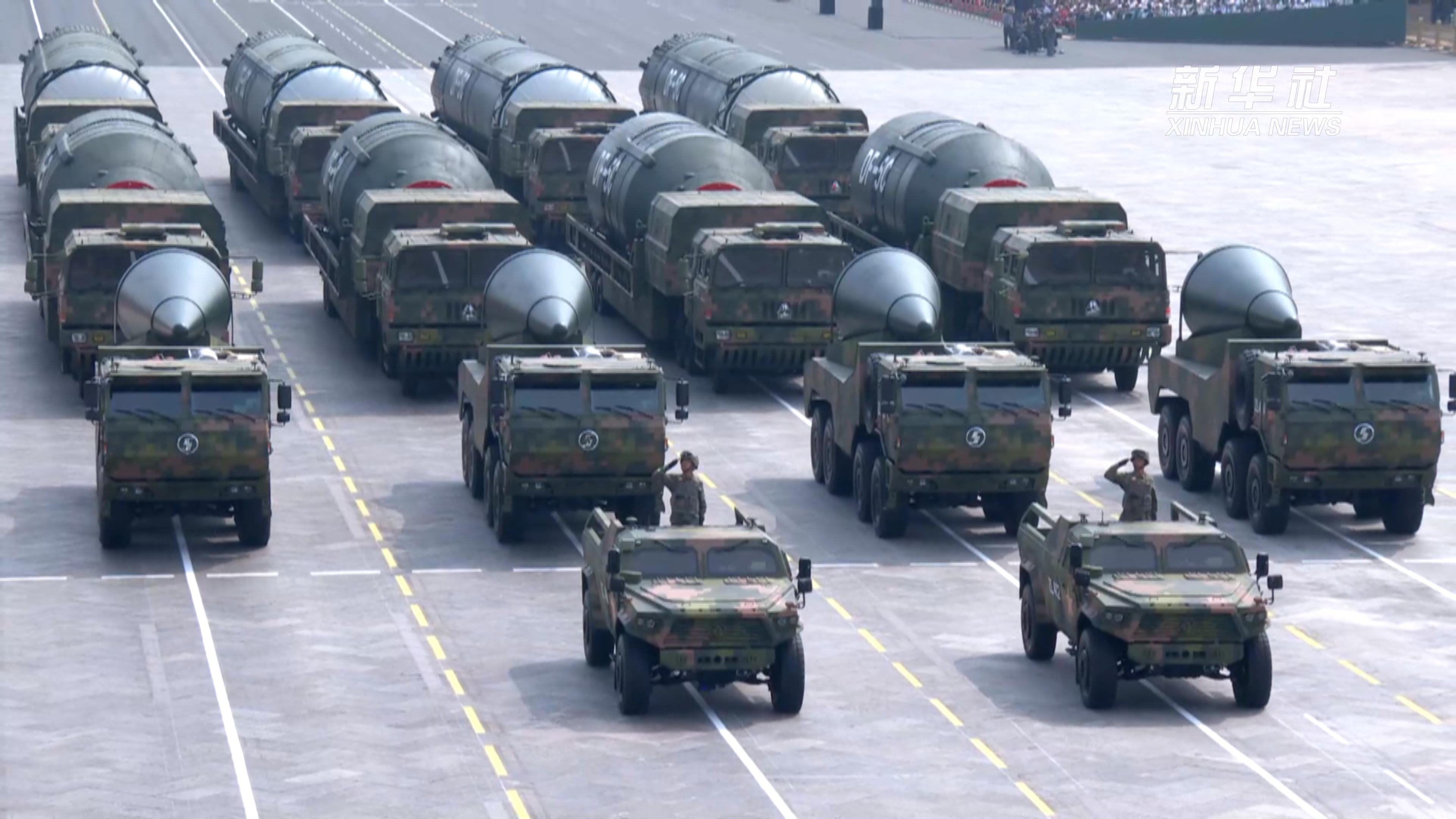 "东风-5c"液体洲际战略核导弹亮相 打击范围覆盖全球据新华社北京9月3