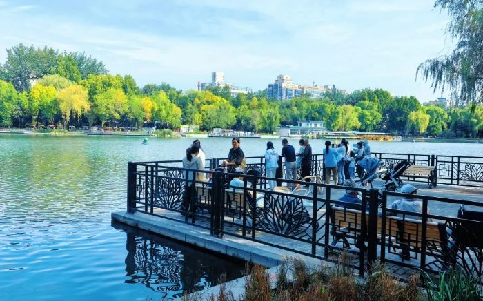 老人孩子都能玩，青年湖公园完成“全龄友好”改造 — 新京报