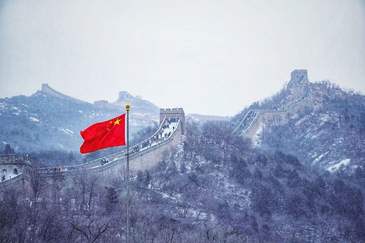 多图｜飞雪染长城，雄关美如画