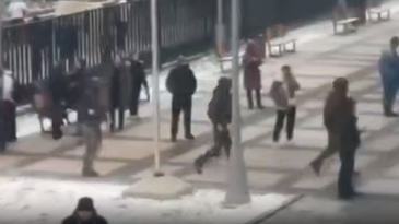 俄羅斯學(xué)校襲擊事件已致1名兒童死亡 嫌疑人已被捕