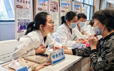 小满节气到，“富满安康”中医健康讲座进社区