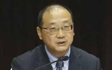 韩松，非法收受他人财物，数额特别巨大