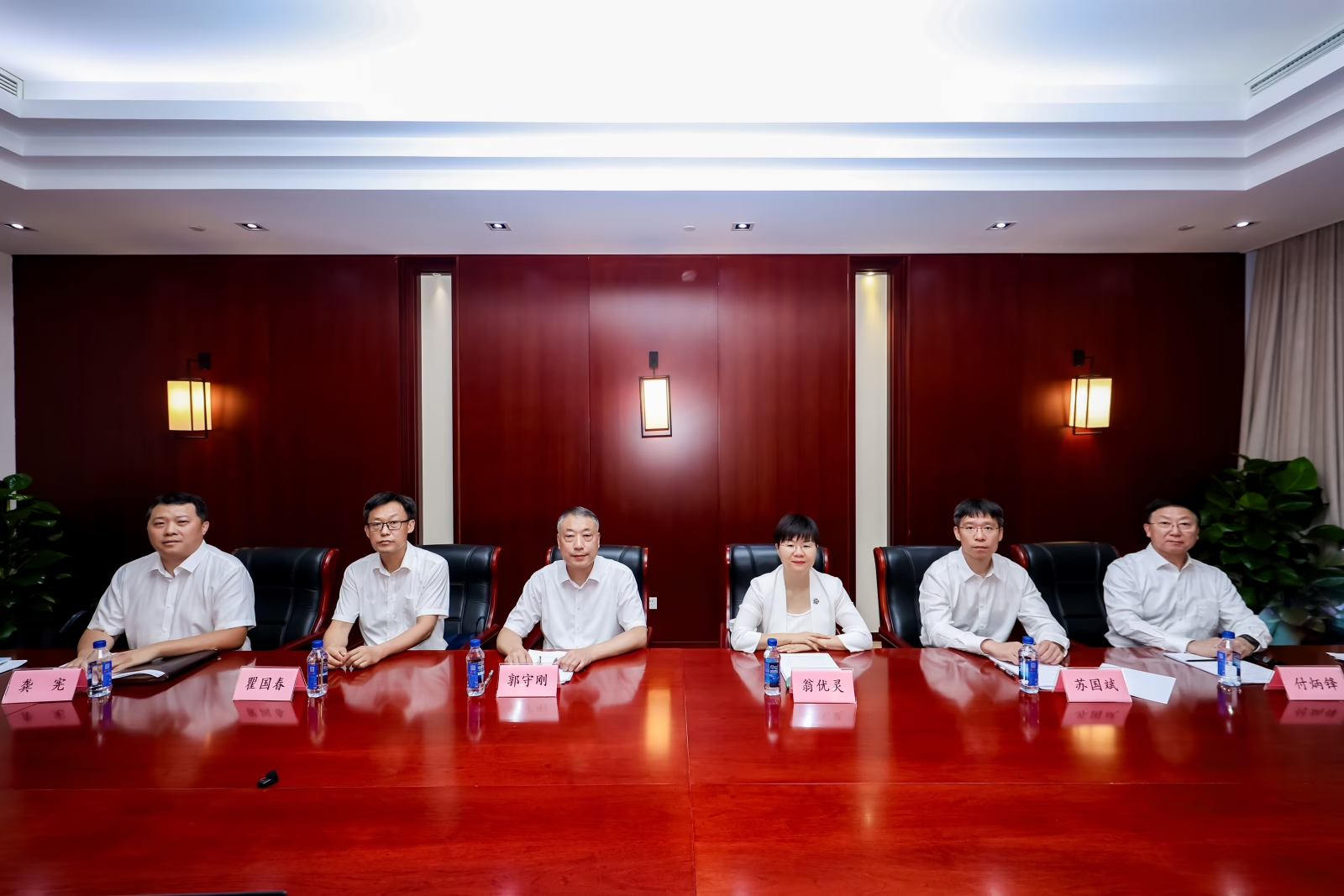 工信部：全国累计发放智能网联汽车测试示范牌照超2万张