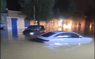 视频丨房山暴雨，积水来得快退得也快
