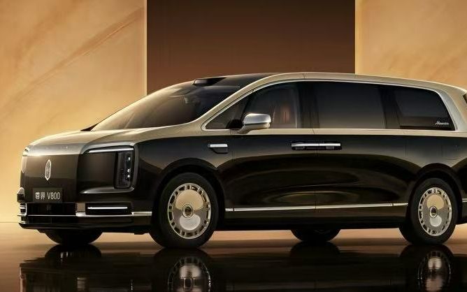 华为发布多款新车，尊界V800起售价76.6万元