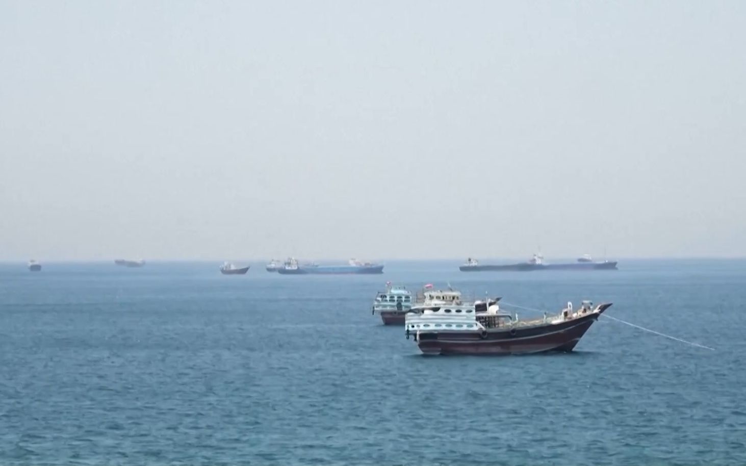伊朗革命卫队：将保持对海峡控制至敌方接受全部条件