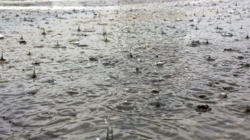 北京密云穆家峪降雨量突破200毫米