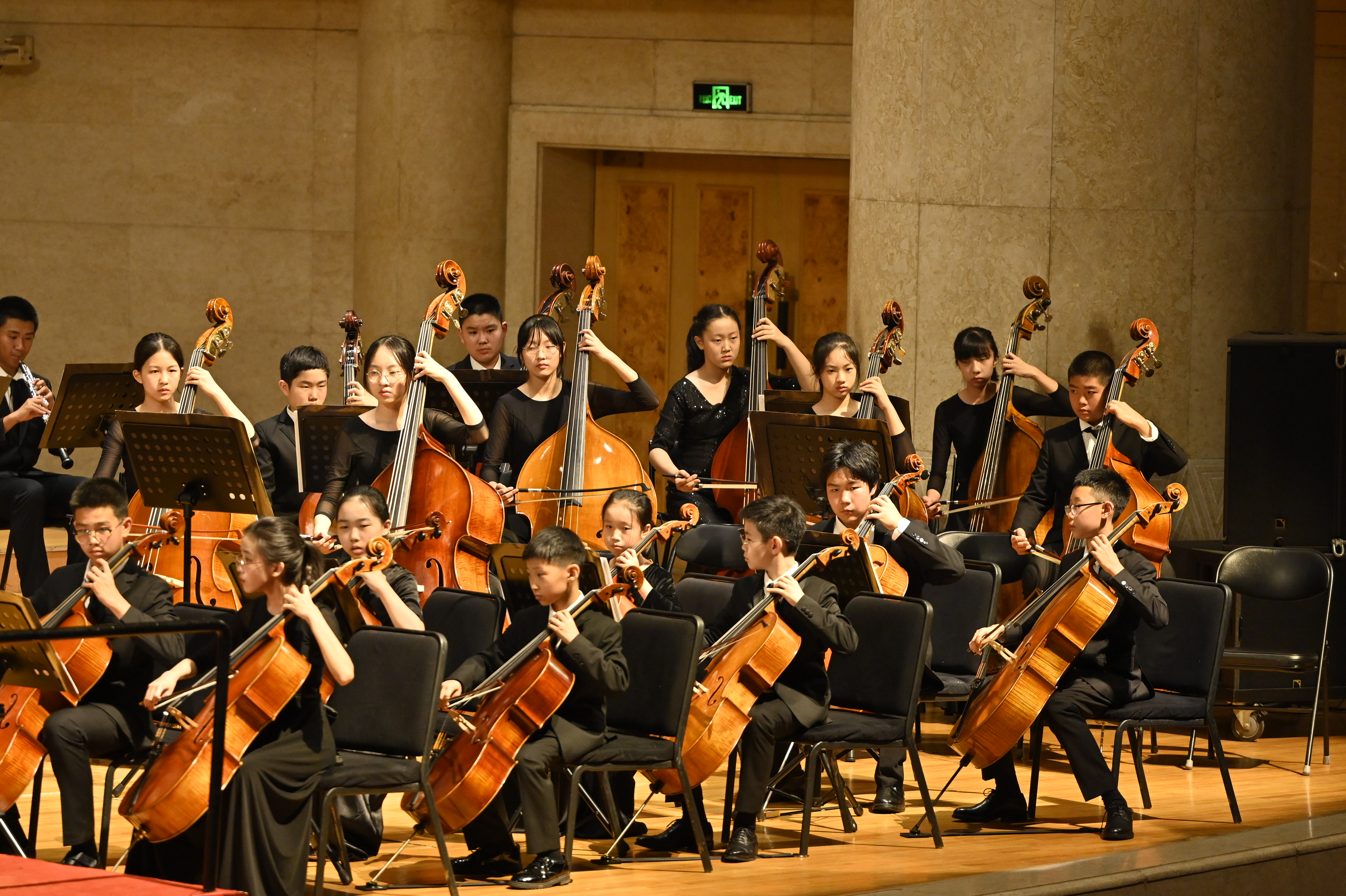 夏小汤执棒爱乐青少年交响乐团演绎北京冬奥会入场式音乐