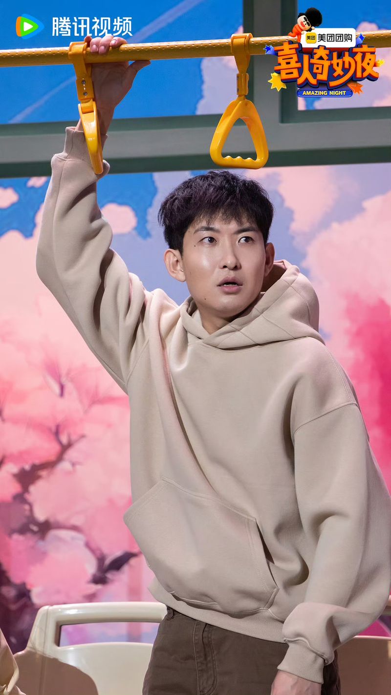 演员闫佩伦：想做出老小都喜爱的笑剧｜专访 — 新京报