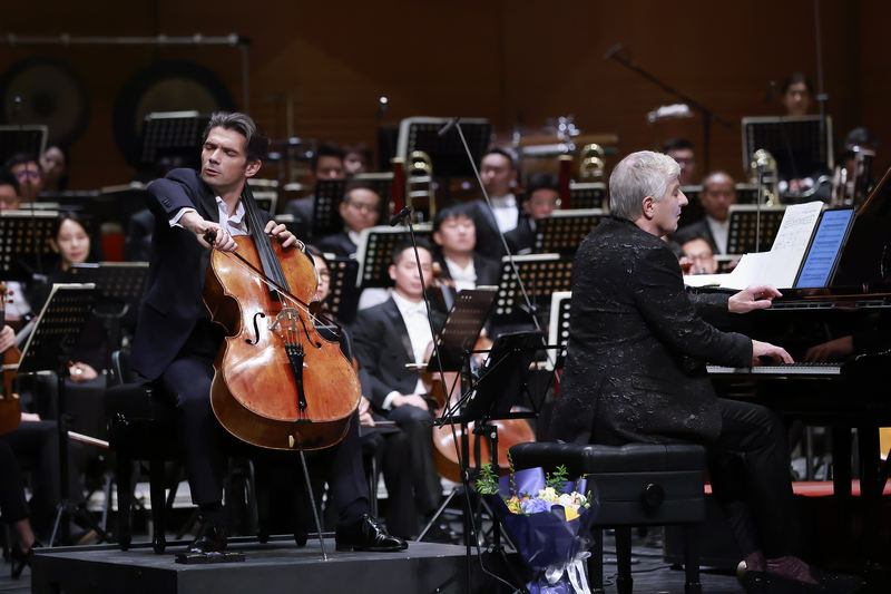 《九歌·恒爱》双委约专场音乐调演出，货物方横蛮光线光线融会 — 新京报