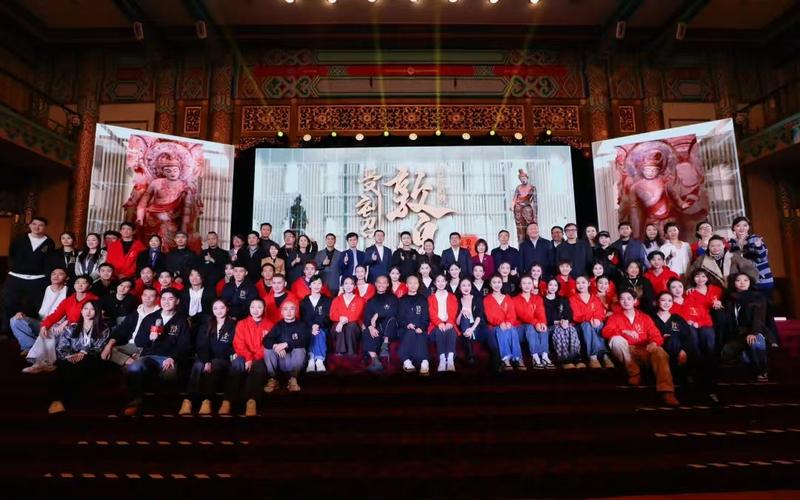 田沁鑫编剧导演，张艺兴主演音乐话剧《受到呼叫·敦煌》将迎首演 — 新京报