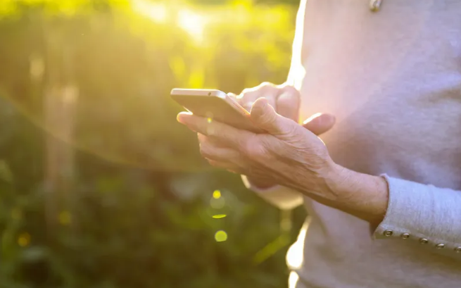 小心短剧精准“围猎”暮年人