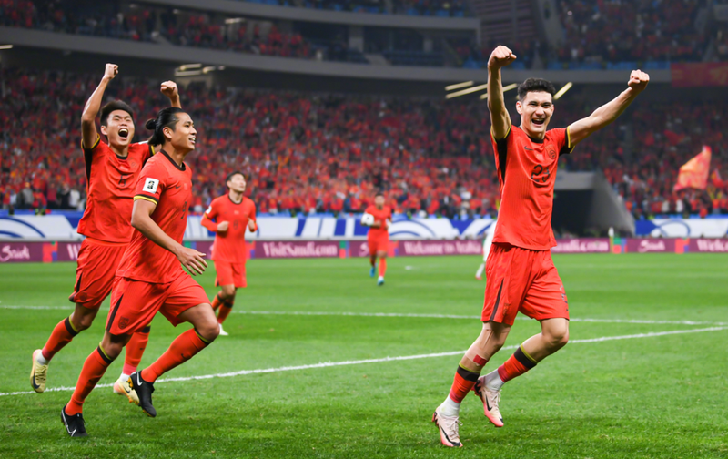 国足拿下“首胜”，为甚么说离不开这座都市的支出？