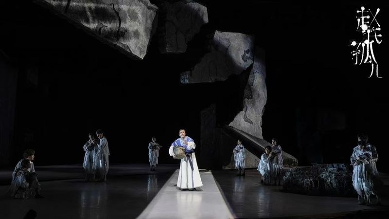 音乐剧《赵氏孤儿》迎百场，演员郑棋元：愿望平淡平庸走好每一步 — 新京报