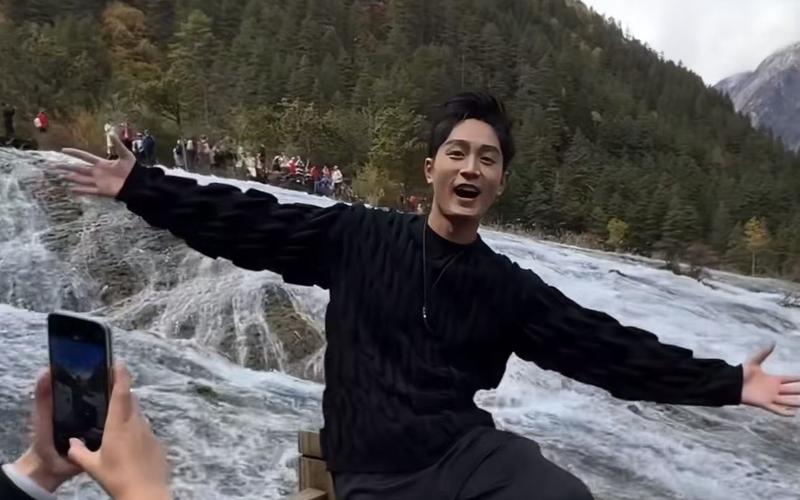 奚落“00后”找不就职务，做个接地气的网红咋就这么难