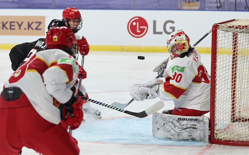 最后一轮不敌日本队，女冰亚锦赛中国队获亚军 — 新京报