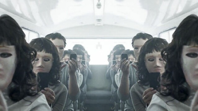 >2024-04-302034>编辑:李永博罗东> 《黑镜》(black mirror)剧照.
