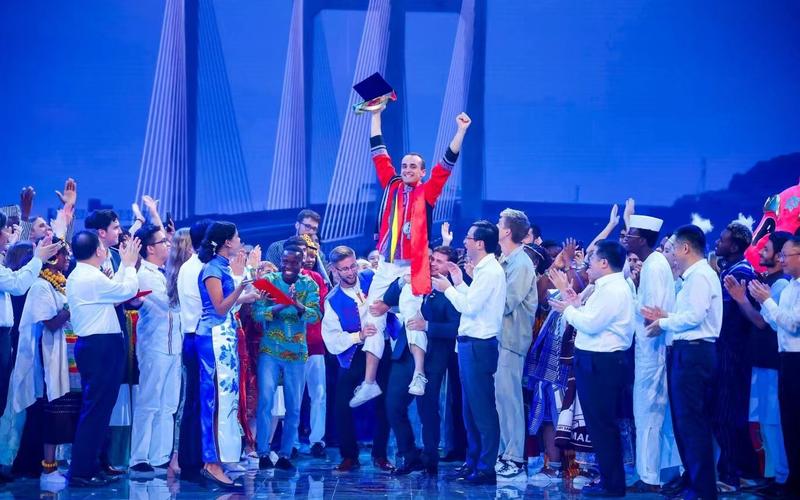 第二十三届“汉语桥”总决赛开幕，比利时选手夺冠 — 新京报