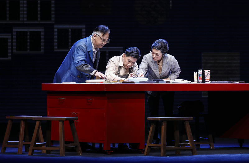 中国评剧场原创大戏《咫尺千里》首演，三个时空衔接国宝传领情缘 — 新京报