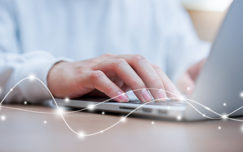 “电子亲人”偏远盛行，读懂年迈人的“亲情”渴想