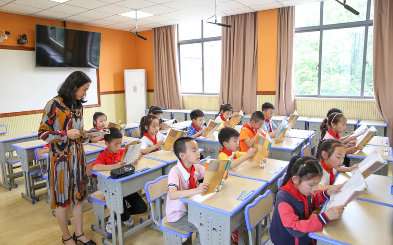 小学教师削减6.62万，小班化教学该增长了