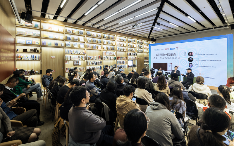 濮存昕：中国戏剧仍需“张眼看天下”，清晰天下戏剧的历史与现状 — 新京报