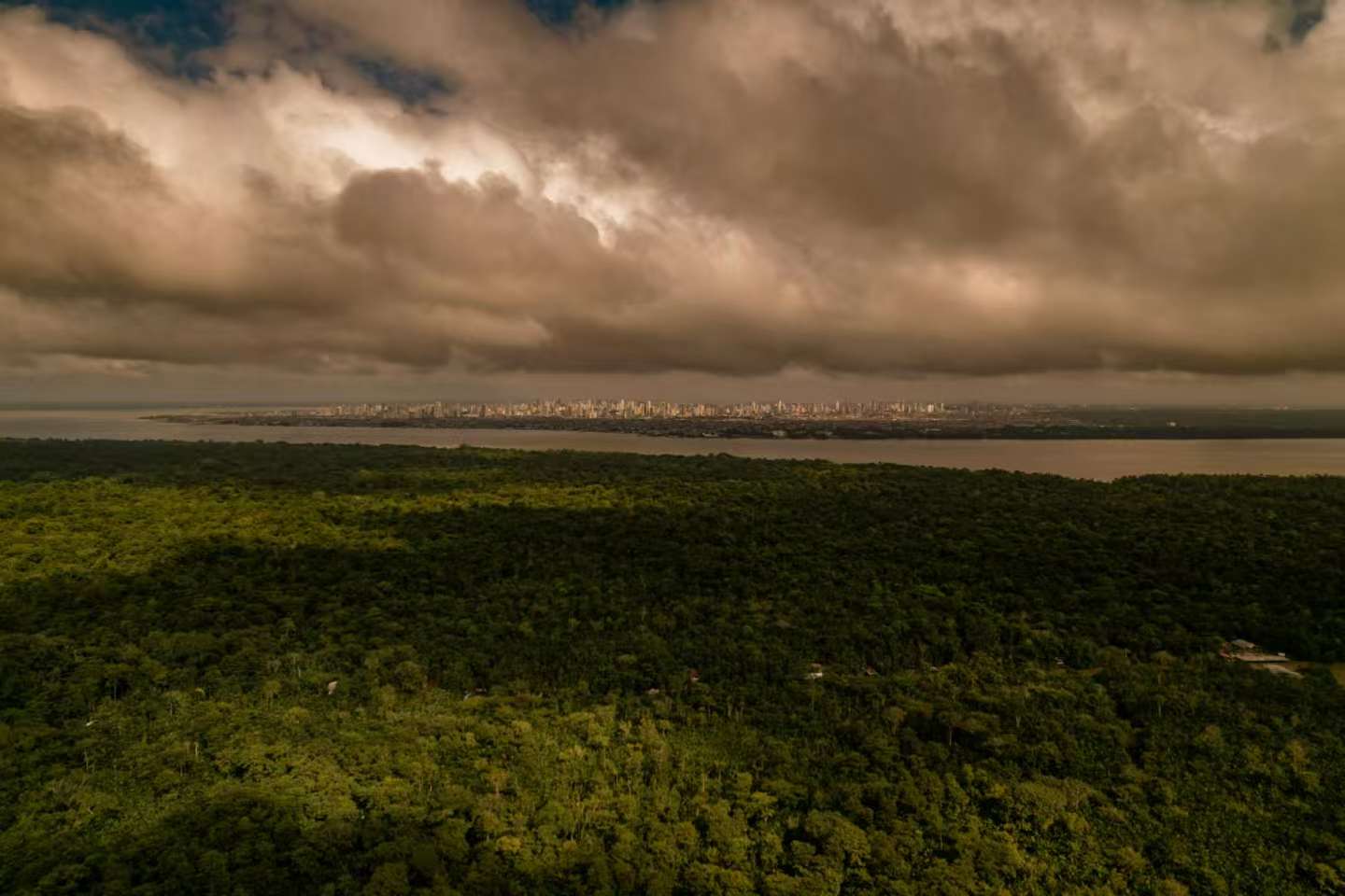 记者手记|北京看贝伦第30届警察大会：亚马逊雨