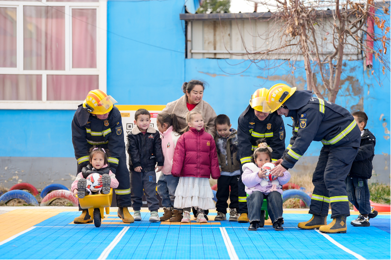 “消防火焰蓝”携手美团多场景传递消防知识、共筑清静防线 — 新京报
